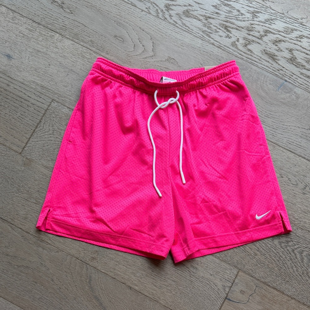 NWT Men's Nike Dri-FIT 5" Mesh Basketball Shorts (Small) Hot Pink - Retail: $45